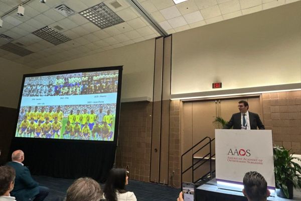 Dr Camilo Partezani Helito tem participação de destaque mais uma vez no congresso da AAOS nos EUA
